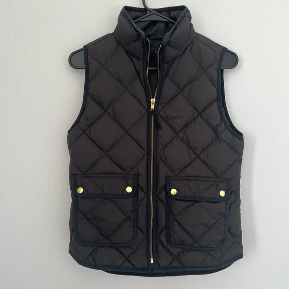 J Crew | XS Black Vest - Picture 1 of 2